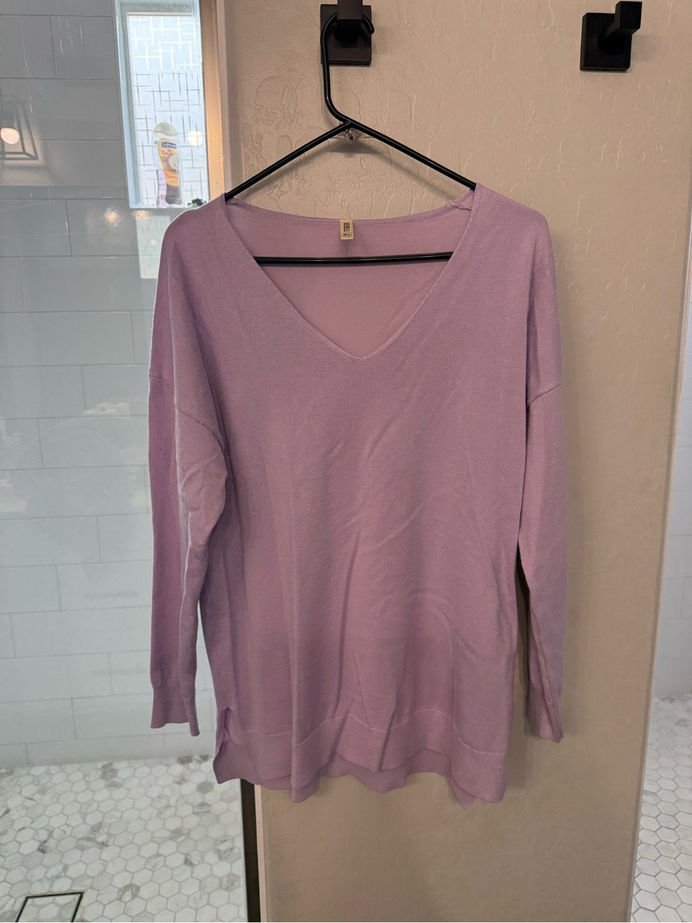 Lavender V-Neck Women's Sweater - Unbranded